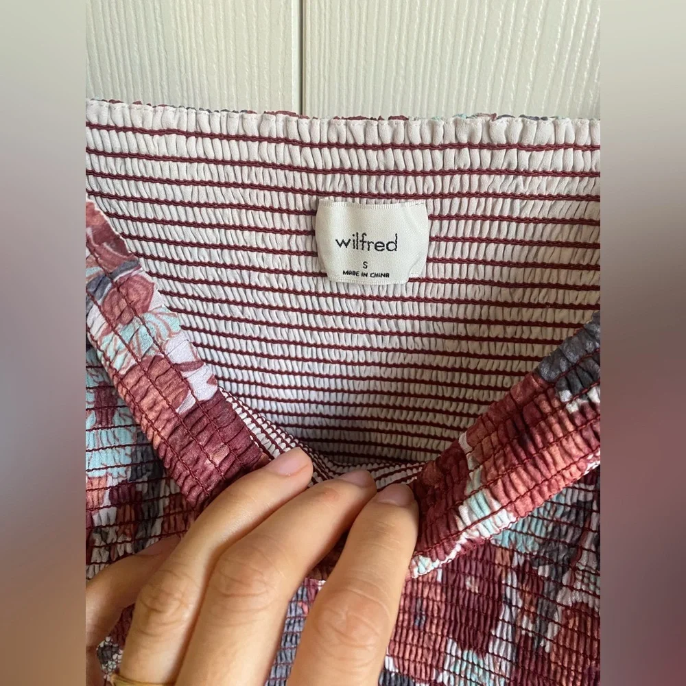 New Aritzia Wilfred Grace Smocked square-neck midi dress - Picture 6 of 13